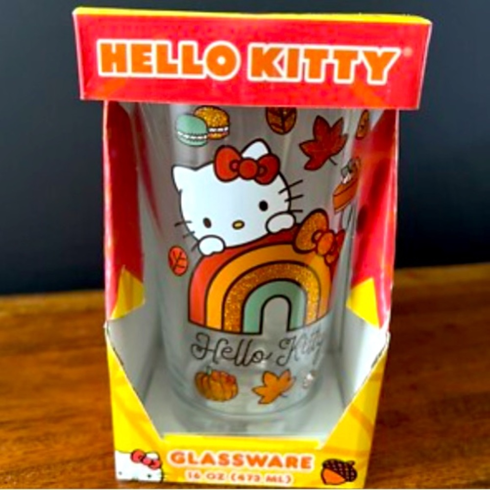 Hello Kitty Fall Autumn Drinking Glass 16 oz 2024 NEW!